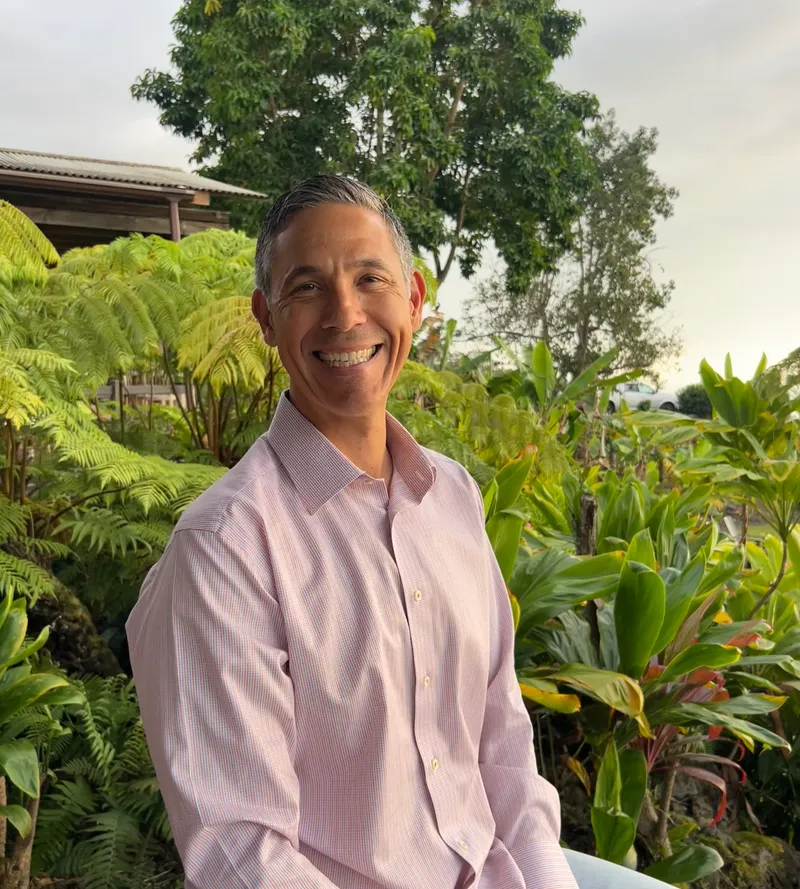 Zenon Issel in Hawaii